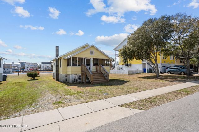 305 Atlanta Avenue, Carolina Beach, NC 28428