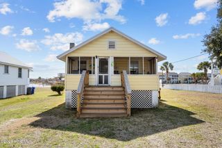 305 Atlanta Avenue, Carolina Beach, NC 28428