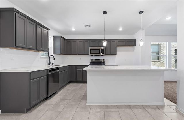 807 Chateau Court, Kingfisher, OK 73750