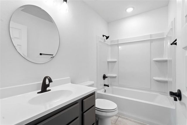 807 Chateau Court, Kingfisher, OK 73750