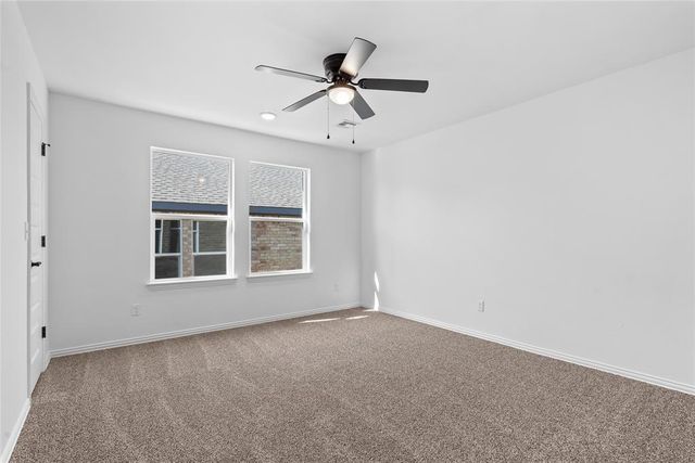 807 Chateau Court, Kingfisher, OK 73750