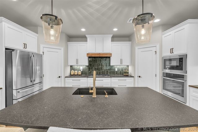 3509 W South Park Street, Broken Arrow, OK 74011