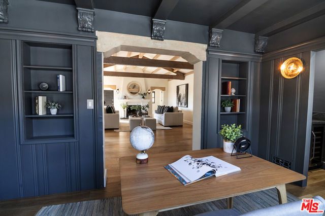 311 N MANSFIELD Avenue U, Los Angeles, CA 90036