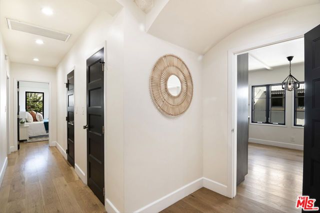 311 N MANSFIELD Avenue U, Los Angeles, CA 90036