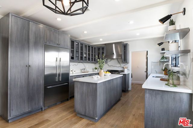 311 N MANSFIELD Avenue U, Los Angeles, CA 90036