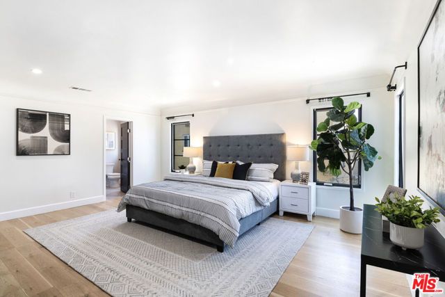 311 N MANSFIELD Avenue U, Los Angeles, CA 90036