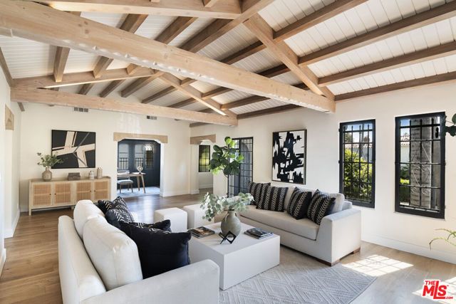 311 N MANSFIELD Avenue U, Los Angeles, CA 90036