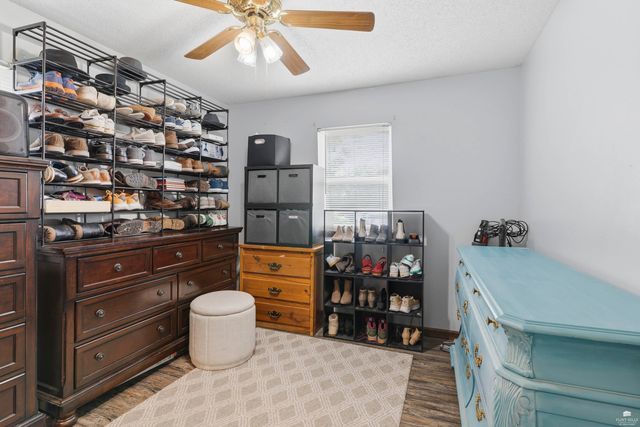 829 Allison Avenue, Manhattan, KS 66502