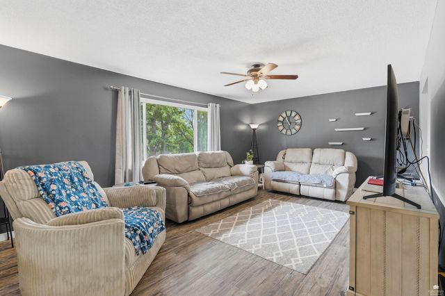 829 Allison Avenue, Manhattan, KS 66502