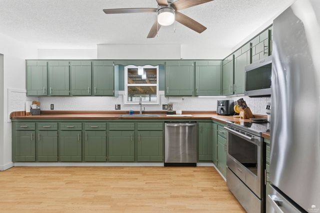829 Allison Avenue, Manhattan, KS 66502