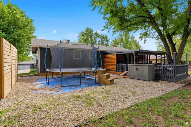 829 Allison Avenue, Manhattan, KS 66502