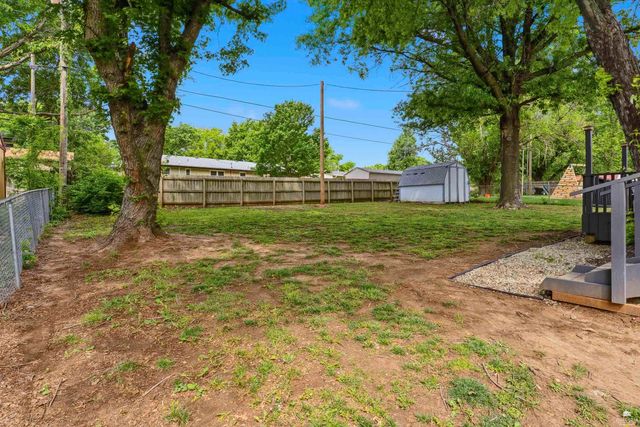 829 Allison Avenue, Manhattan, KS 66502