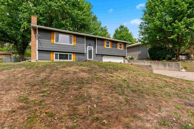 829 Allison Avenue, Manhattan, KS 66502