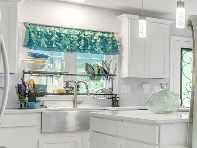 15 Bailey St, Agawam, MA 01001
