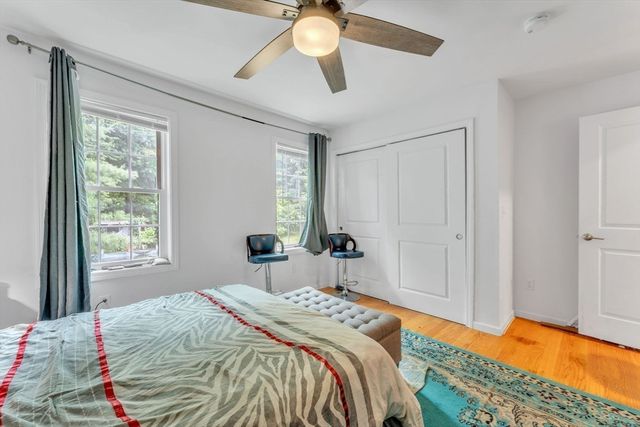 15 Bailey St, Agawam, MA 01001