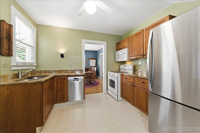 622 Edison Street, Geneva, IL 60134
