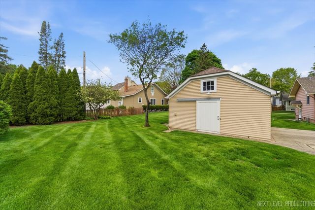 622 Edison Street, Geneva, IL 60134