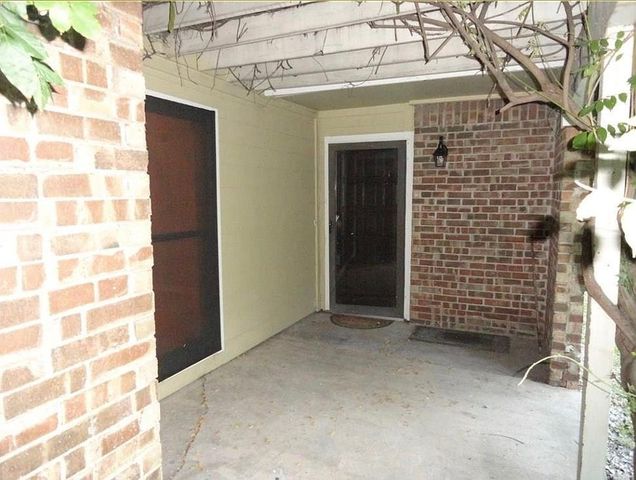2717 Meadowstone Court, Carrollton, TX 75006