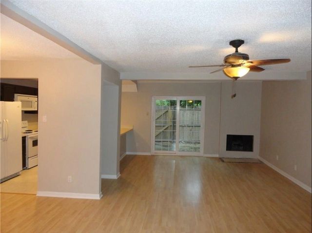 2717 Meadowstone Court, Carrollton, TX 75006