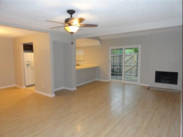2717 Meadowstone Court, Carrollton, TX 75006