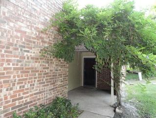 2717 Meadowstone Court, Carrollton, TX 75006