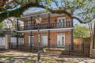 205 State Street, Mobile, AL 36603