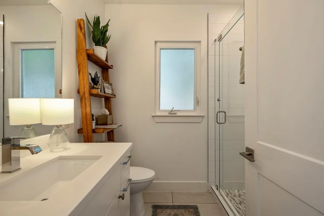 2812 Oak Springs DR 1, Austin, TX 78702