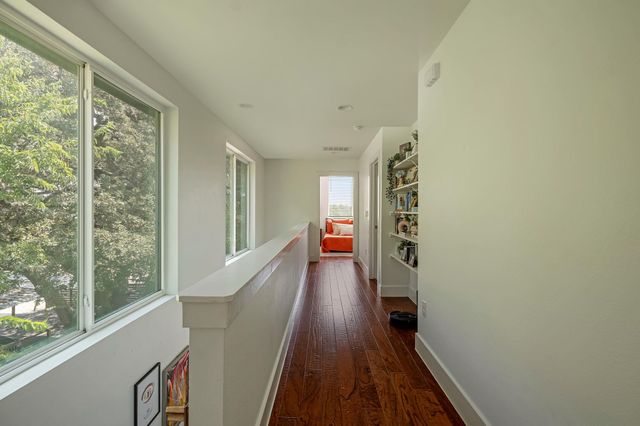 2812 Oak Springs DR 1, Austin, TX 78702