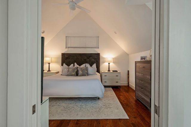2812 Oak Springs DR 1, Austin, TX 78702