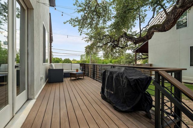 2812 Oak Springs DR 1, Austin, TX 78702