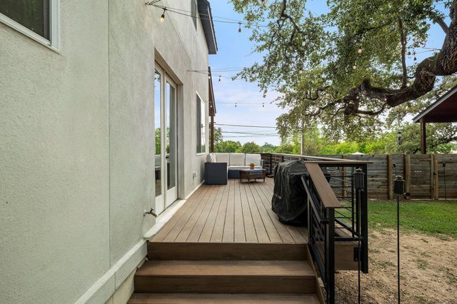 2812 Oak Springs DR 1, Austin, TX 78702