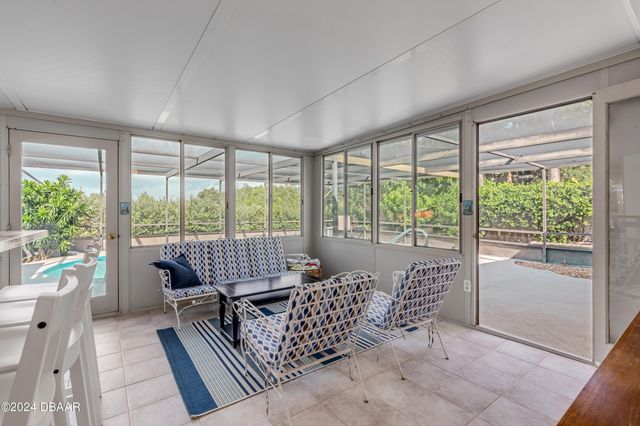 40 Oak Tree Drive, New Smyrna Beach, FL 32169