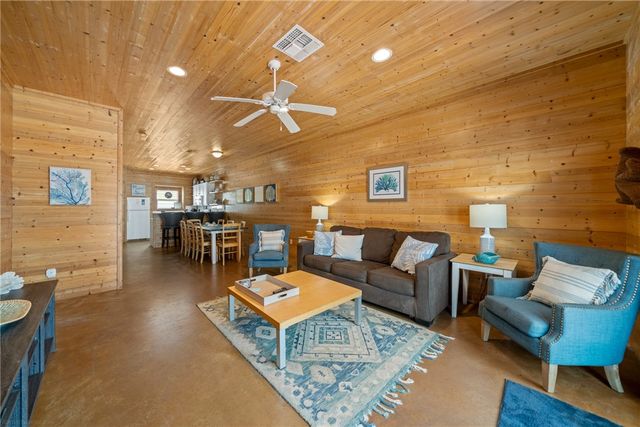 2120 S 11th St 203, Port Aransas, TX 78373