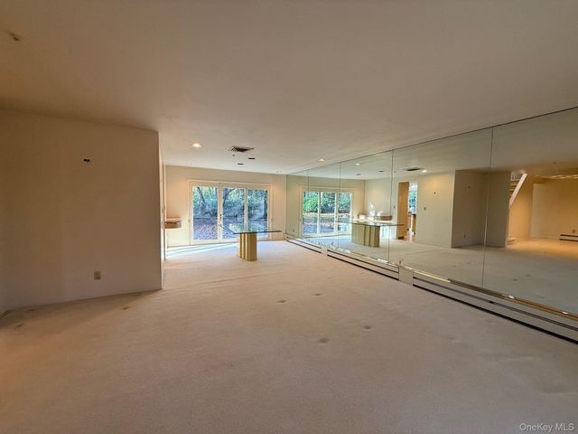 87 McCulloch Drive, Dix Hills, NY 11746