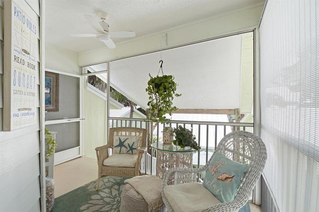 1812 SE Hideaway Circle, Port St. Lucie, FL 34952