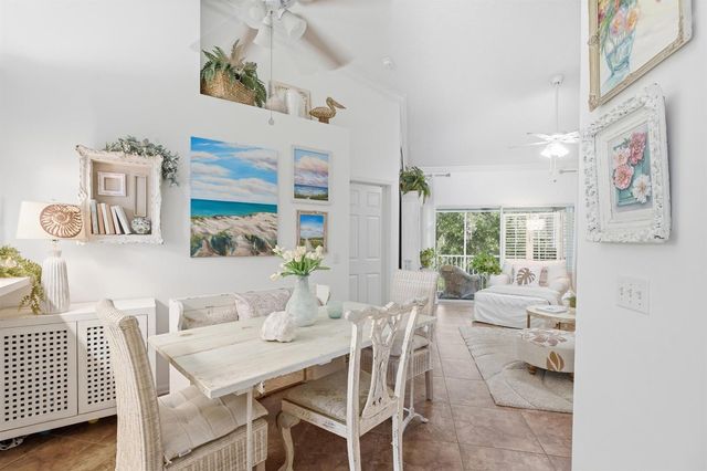1812 SE Hideaway Circle, Port St. Lucie, FL 34952