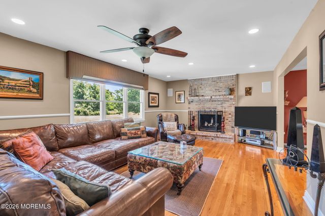 16 Groendyke Circle, Millstone, NJ 08535