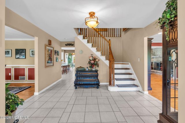 16 Groendyke Circle, Millstone, NJ 08535