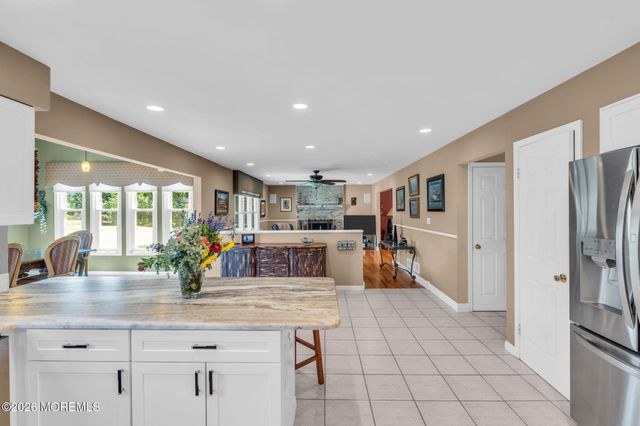 16 Groendyke Circle, Millstone, NJ 08535