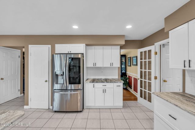 16 Groendyke Circle, Millstone, NJ 08535