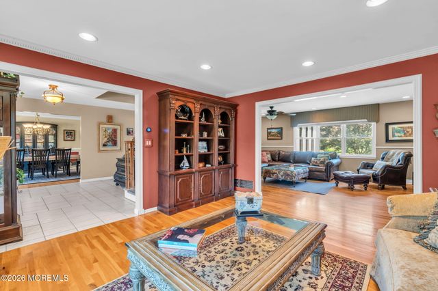16 Groendyke Circle, Millstone, NJ 08535