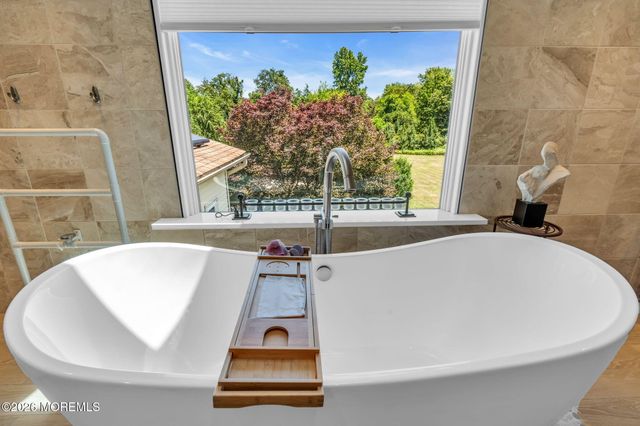 16 Groendyke Circle, Millstone, NJ 08535