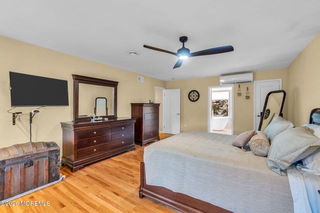16 Groendyke Circle, Millstone, NJ 08535