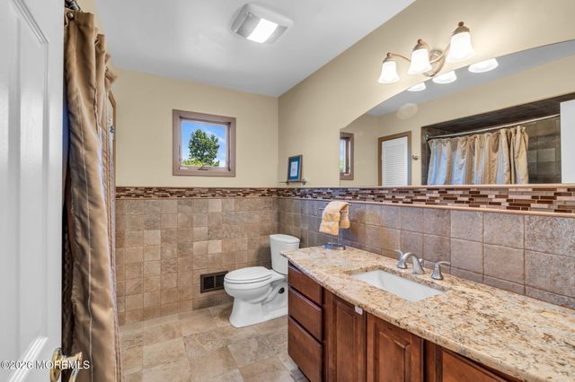 16 Groendyke Circle, Millstone, NJ 08535