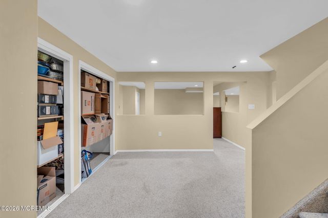 16 Groendyke Circle, Millstone, NJ 08535