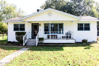 9632 Theriot Avenue, Ocean Springs, MS 39565