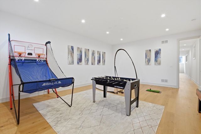 4844 N Hermitage Avenue, Chicago, IL 60640