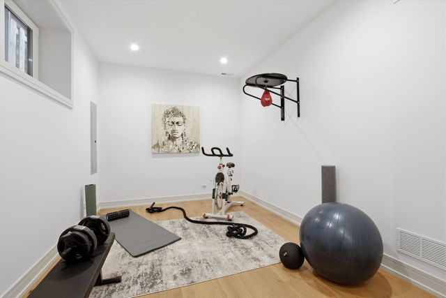 4844 N Hermitage Avenue, Chicago, IL 60640