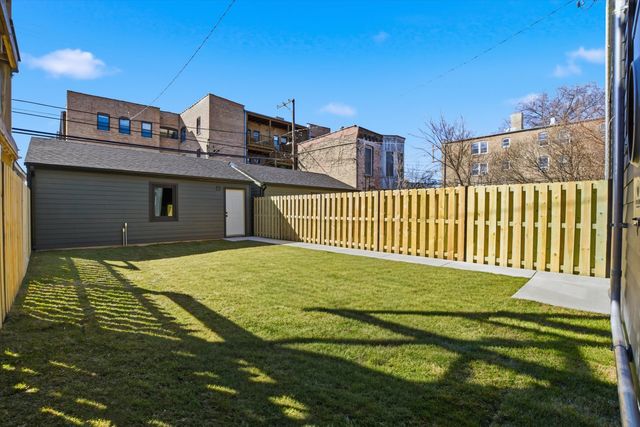 4844 N Hermitage Avenue, Chicago, IL 60640