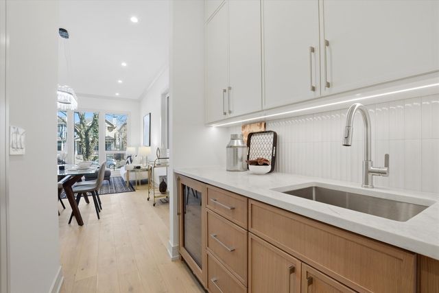 4844 N Hermitage Avenue, Chicago, IL 60640